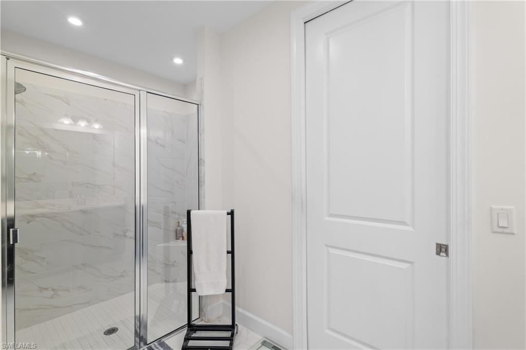 ESPLANADE - Residential