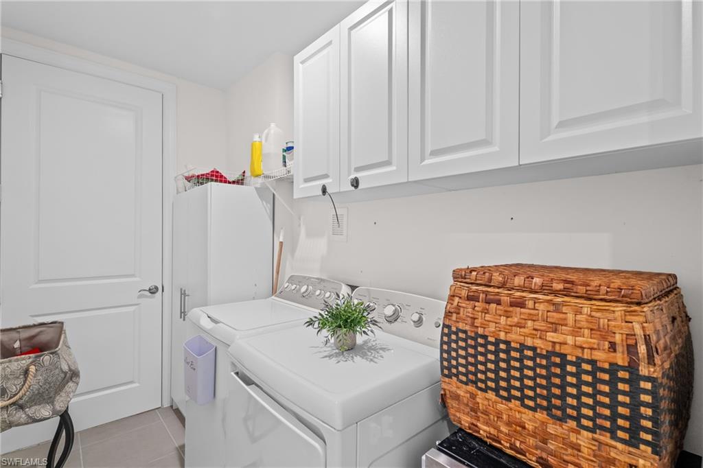 ESPLANADE - Residential