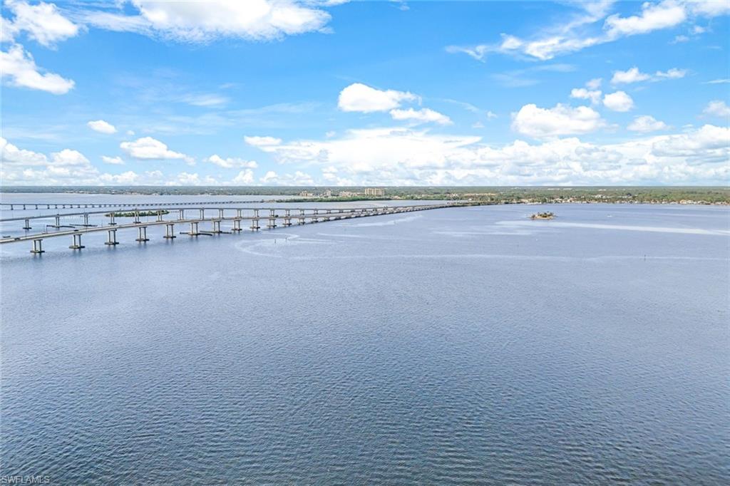 ST. TROPEZ - Residential