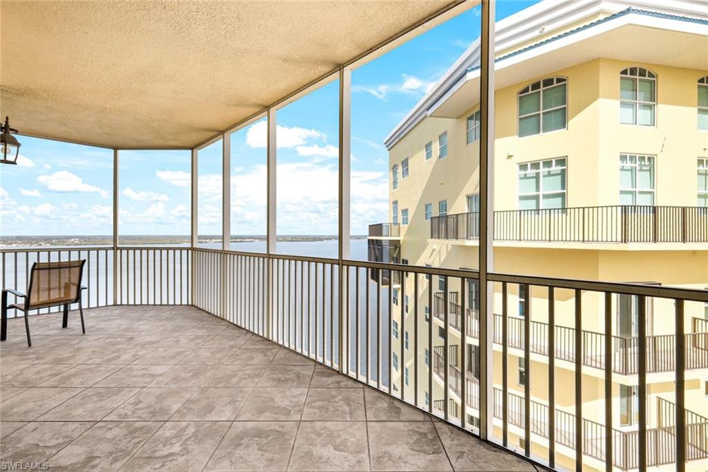 ST. TROPEZ - Residential