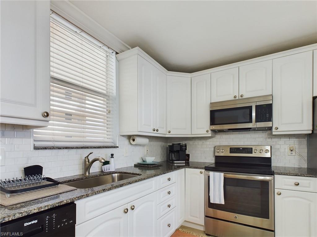 BEACH AND TENNIS CLUB - Residential