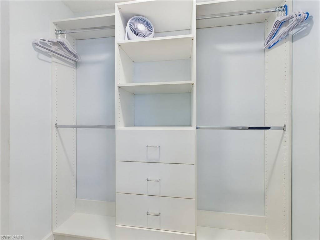 BEACH AND TENNIS CLUB - Residential