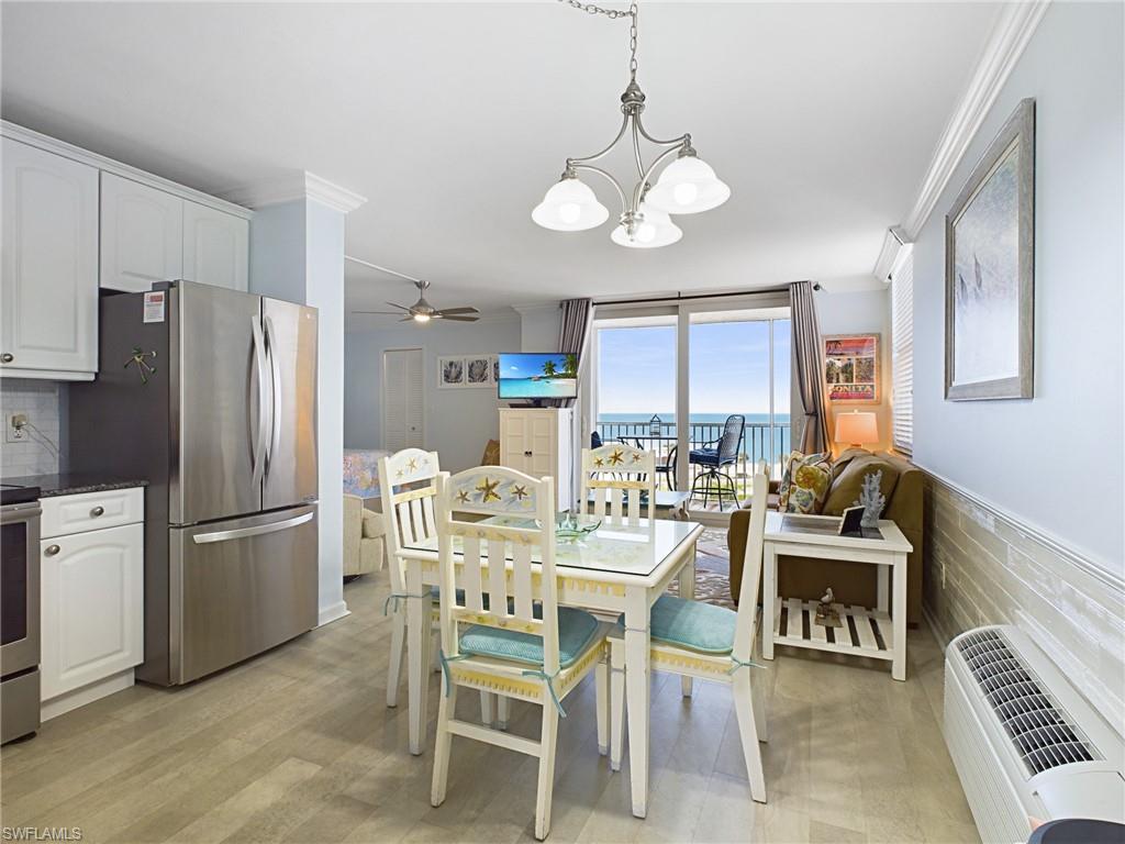 BEACH AND TENNIS CLUB - Residential