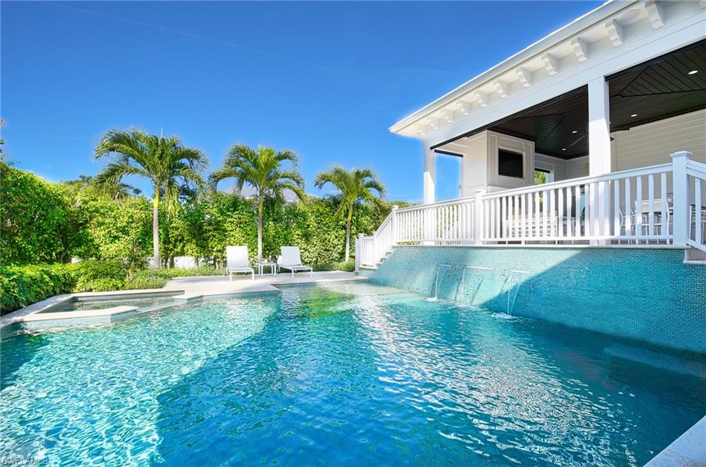 OLDE NAPLES - Residential