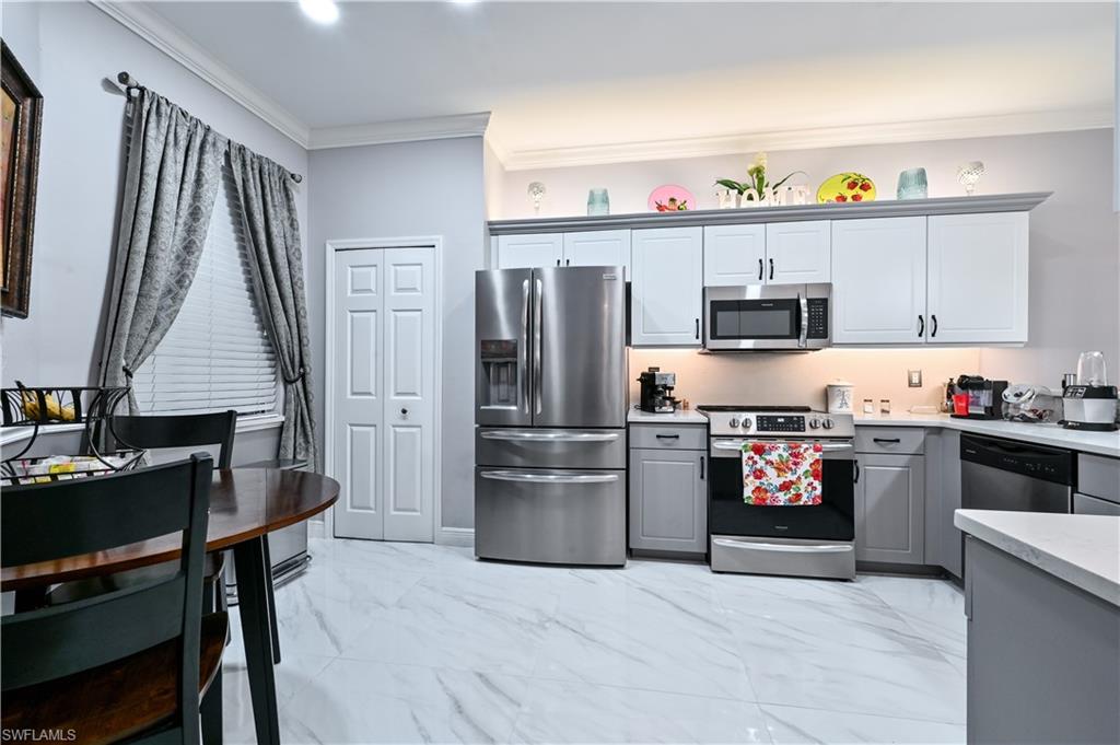 SUMMIT PLACE - Residential