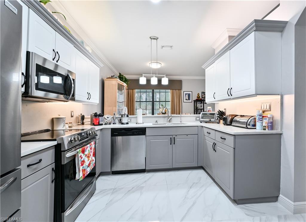 SUMMIT PLACE - Residential