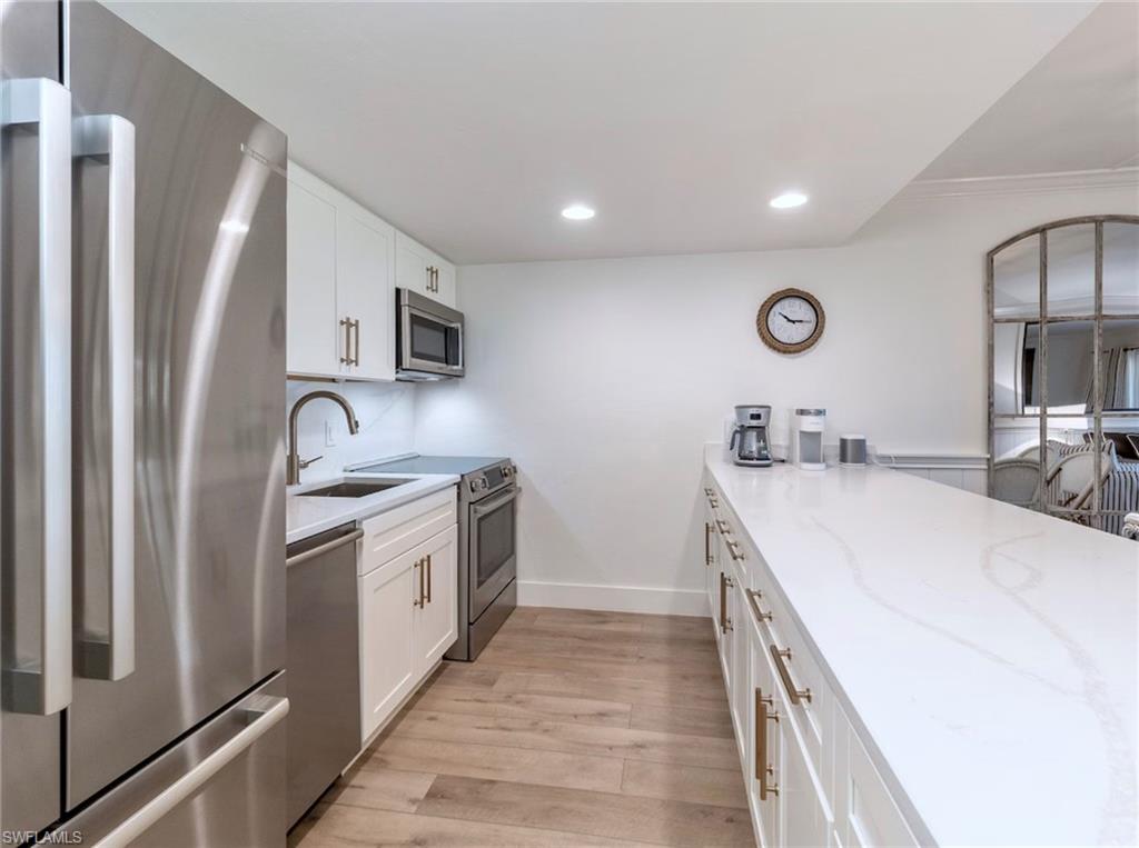 BEACH VILLAS CONDO - Residential