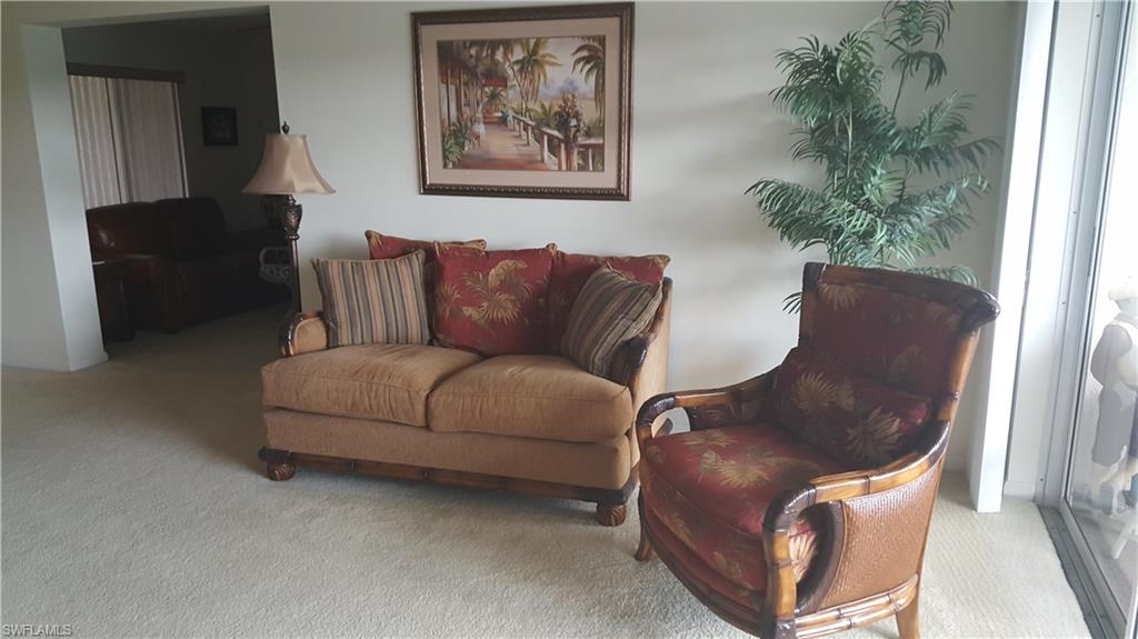 ANDOVER SQUARE - Residential