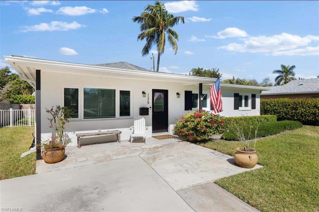 Photo of 1175 9th AVE N, NAPLES, FL 34102 (MLS # 226027459)