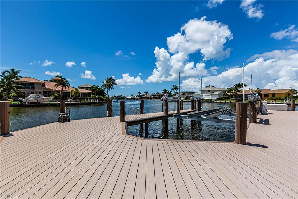 MARCO BEACH - Residential