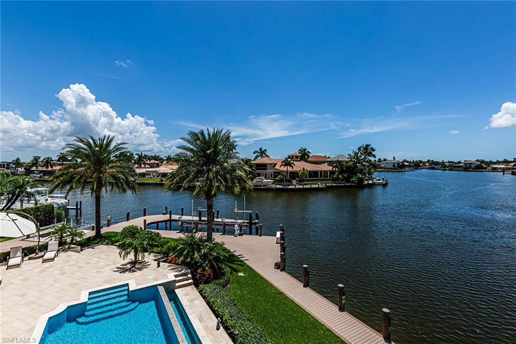 MARCO BEACH - Residential