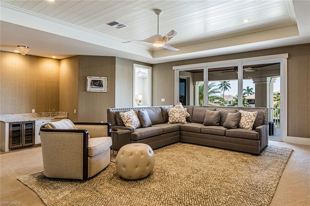 MARCO BEACH - Residential