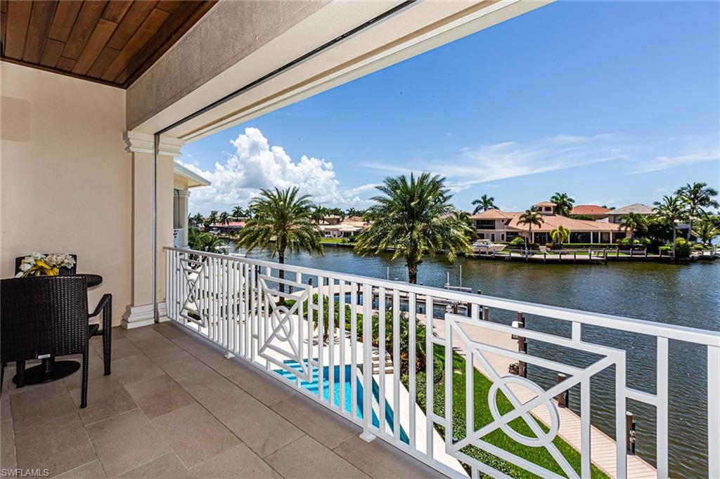 MARCO BEACH - Residential