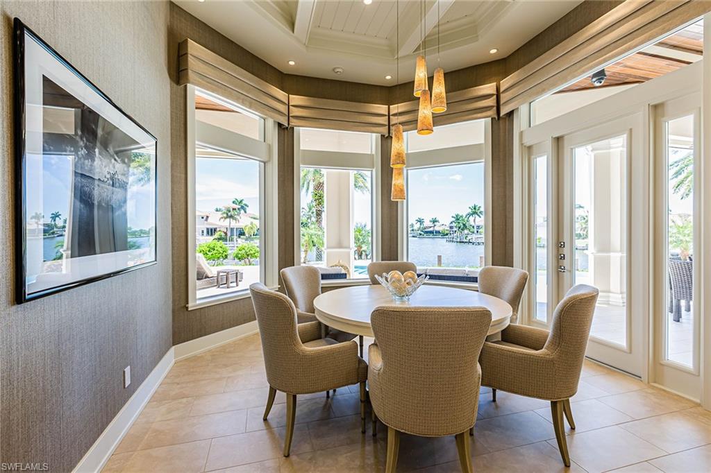 MARCO BEACH - Residential