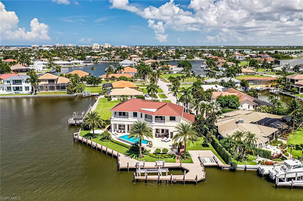 MARCO BEACH - Residential