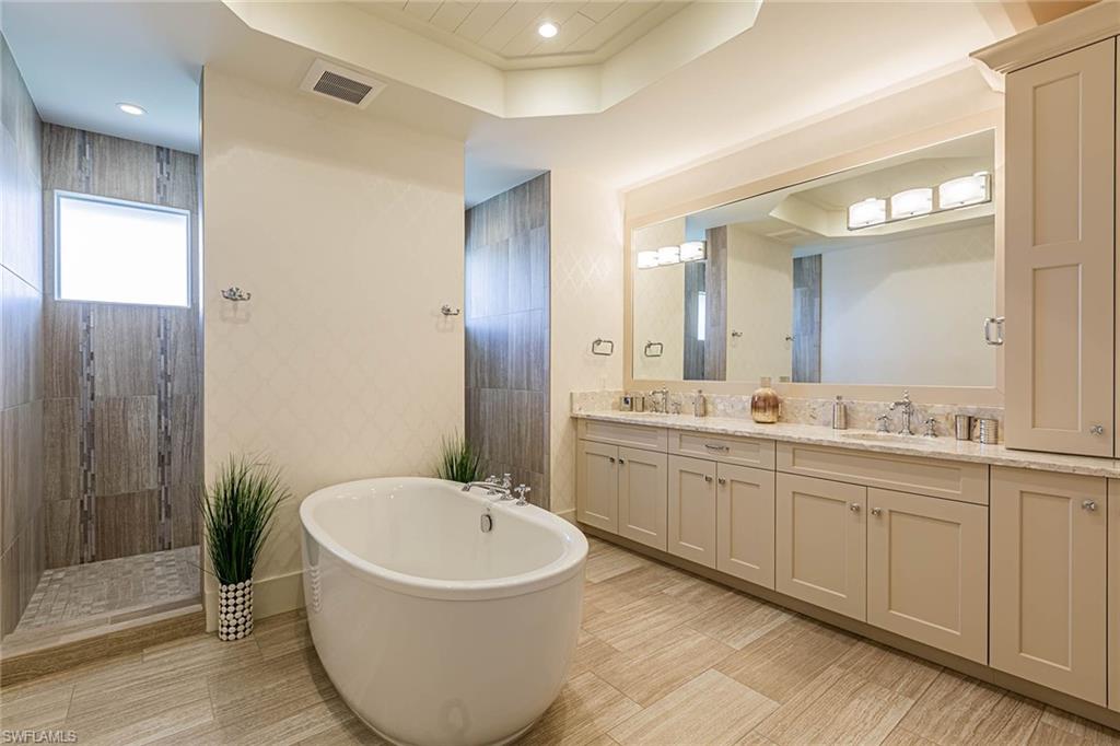 MARCO BEACH - Residential