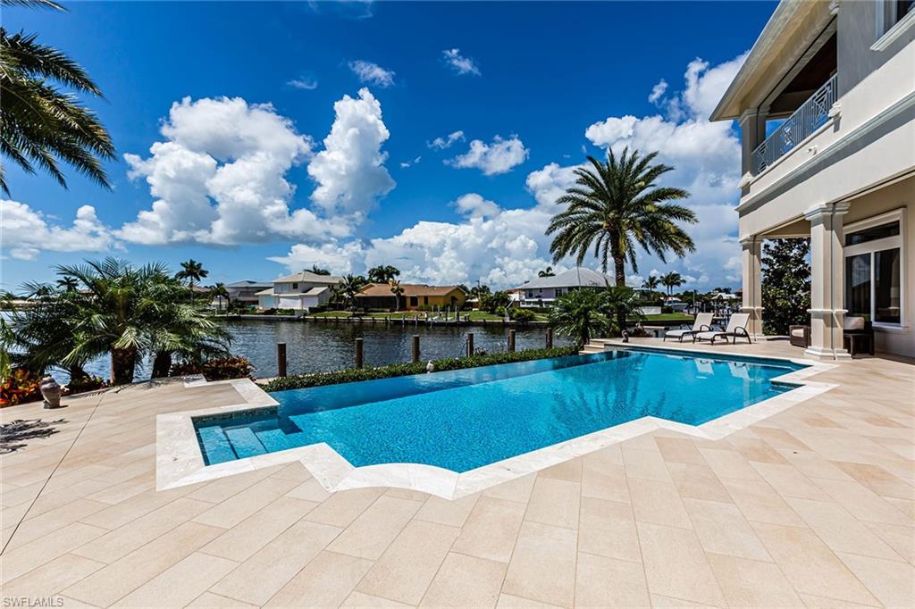 MARCO BEACH - Residential