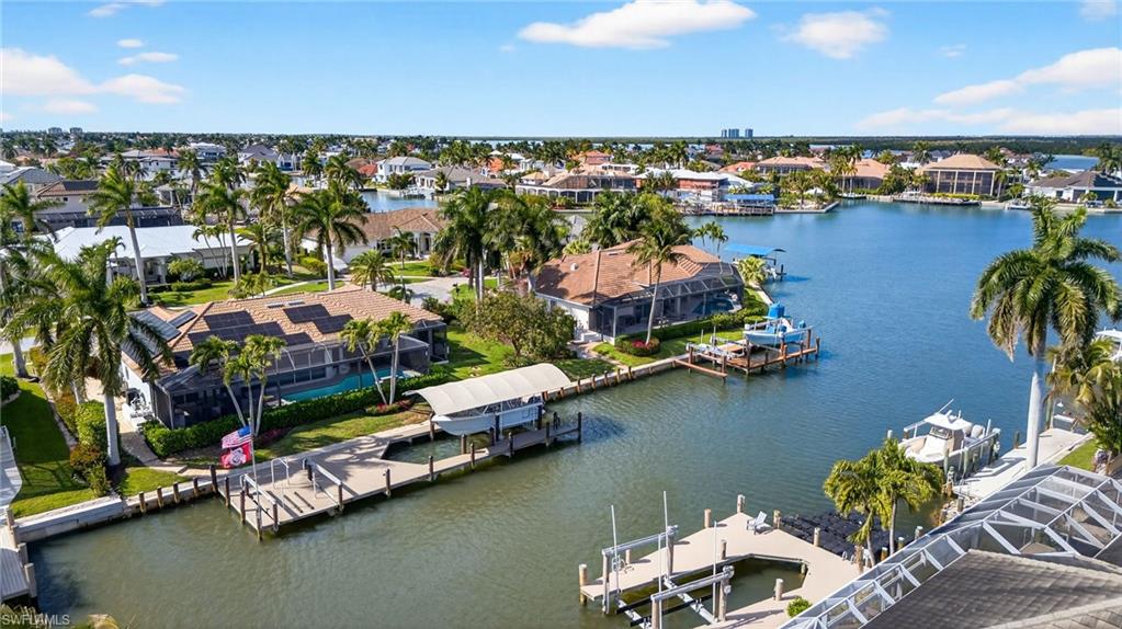 MARCO BEACH - Residential