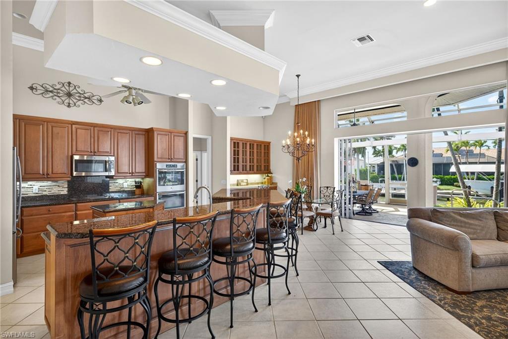 MARCO BEACH - Residential