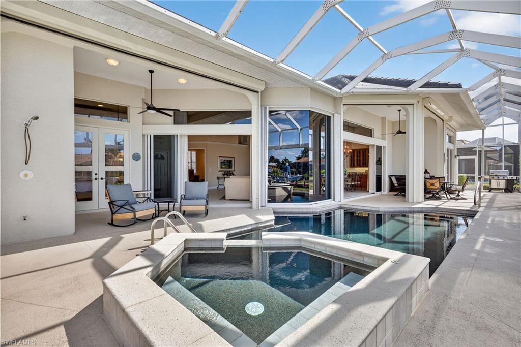 MARCO BEACH - Residential