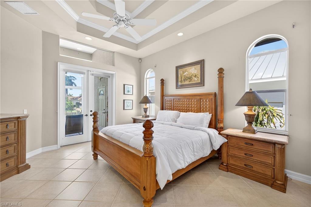 MARCO BEACH - Residential