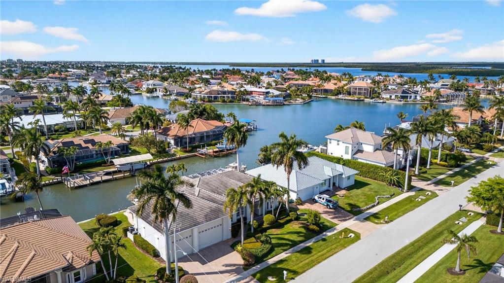 MARCO BEACH - Residential