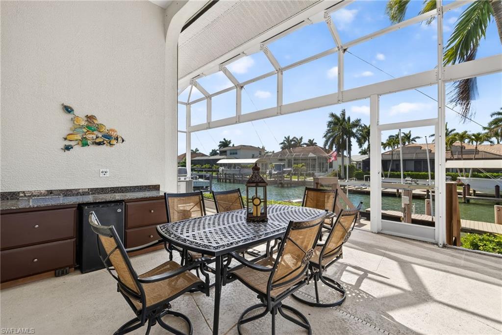 MARCO BEACH - Residential