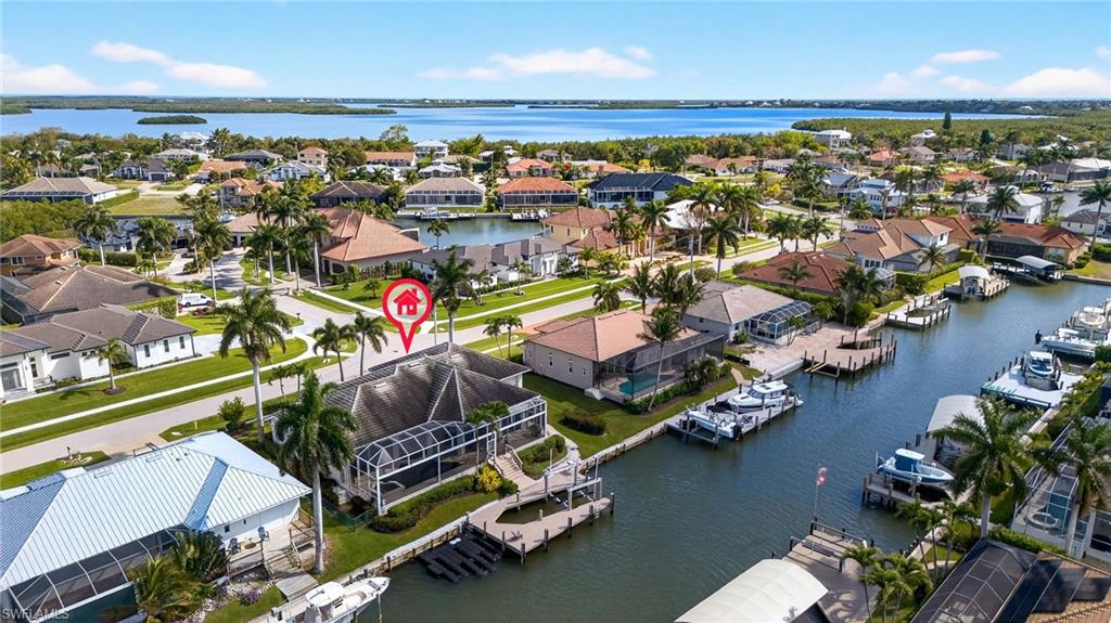 MARCO BEACH - Residential