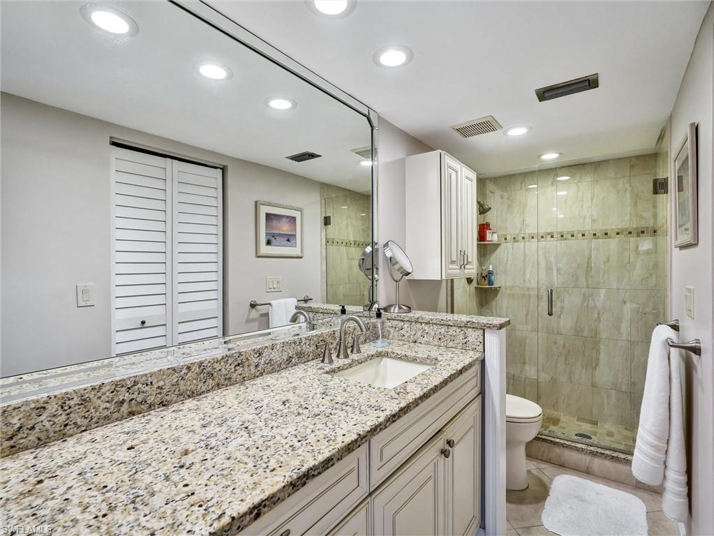 COUNTRYSIDE CONDOS - Residential