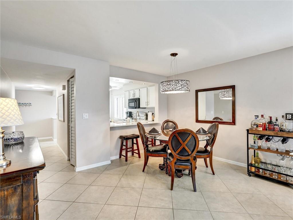 COUNTRYSIDE CONDOS - Residential