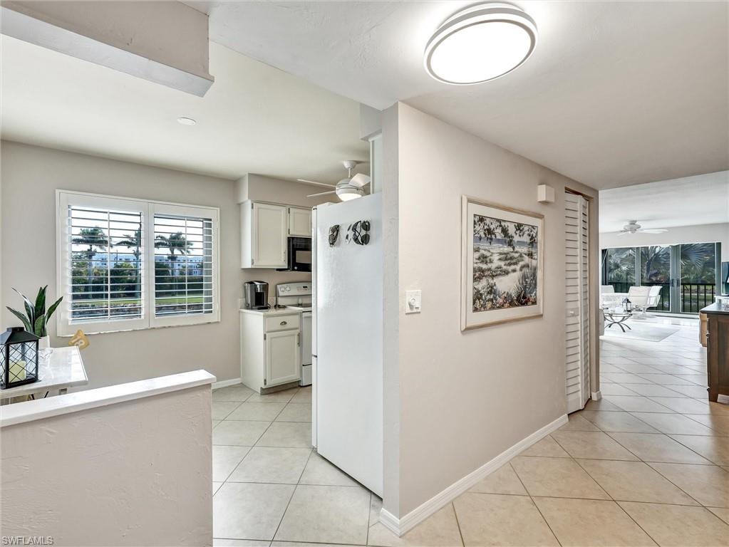 COUNTRYSIDE CONDOS - Residential