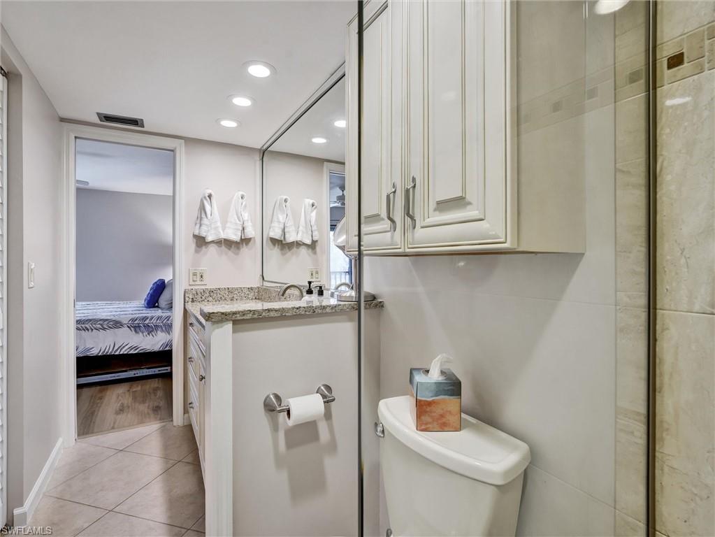 COUNTRYSIDE CONDOS - Residential