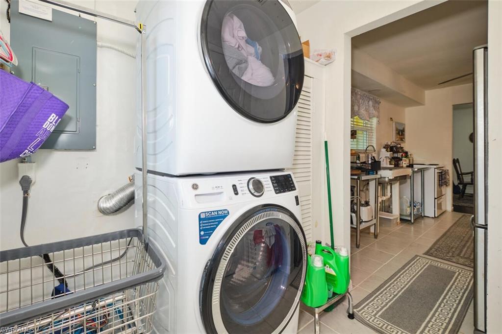 WEDGEWOOD - Residential