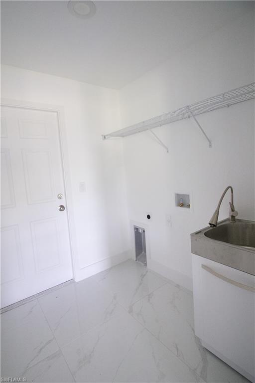 MIRROR LAKES - Residential