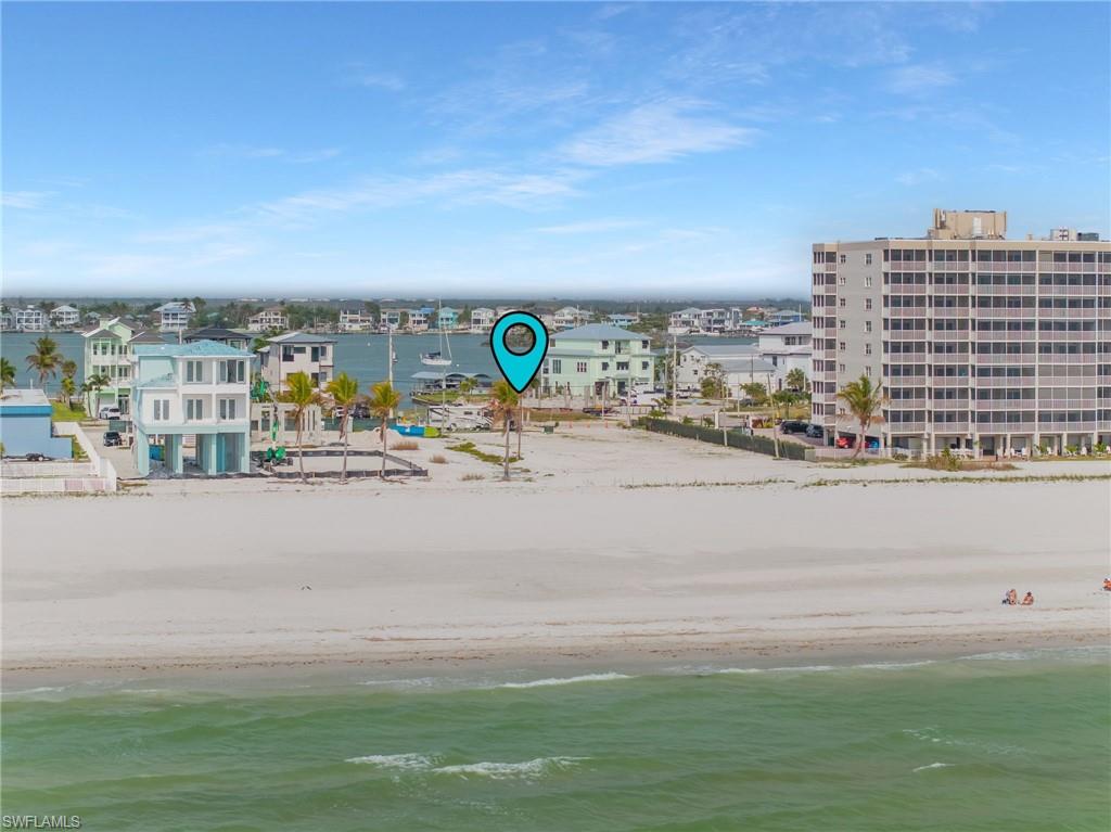 ISLAND SHORES - Land