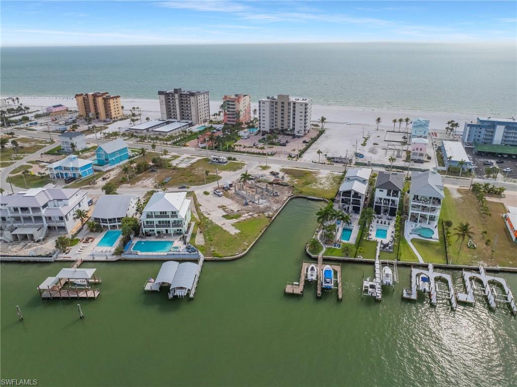 ISLAND SHORES - Land