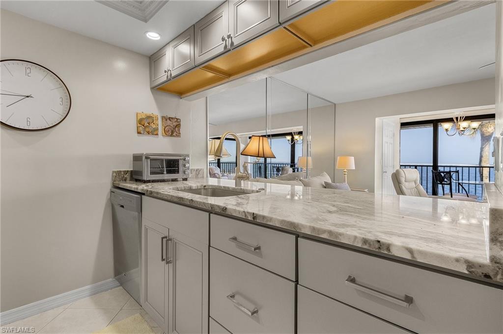 MARINER POINTE CONDO - Residential