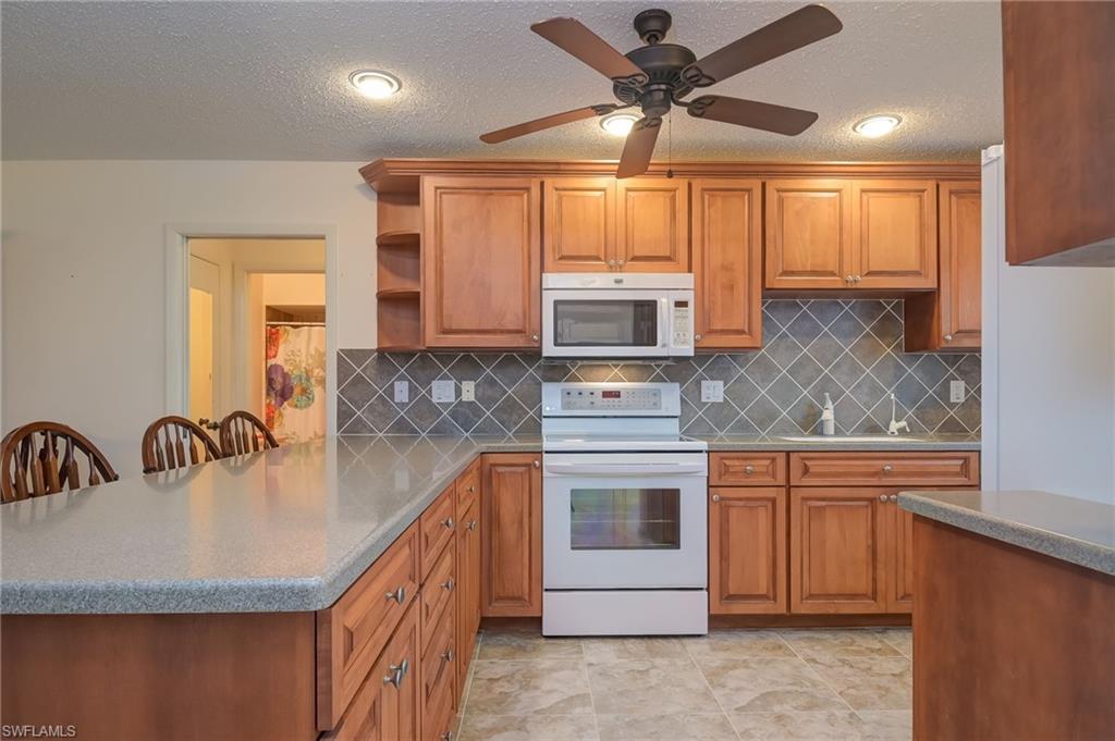 MYERLEE PARK NORTH CONDO - Residential