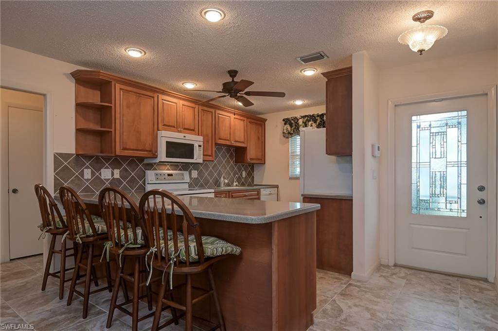 MYERLEE PARK NORTH CONDO - Residential