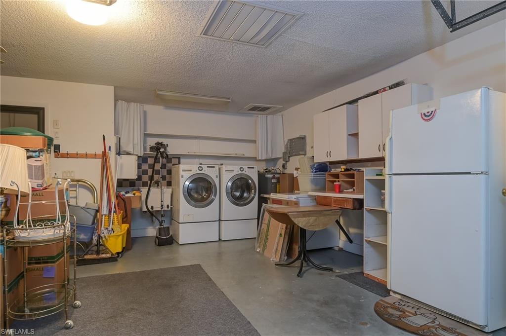 MYERLEE PARK NORTH CONDO - Residential