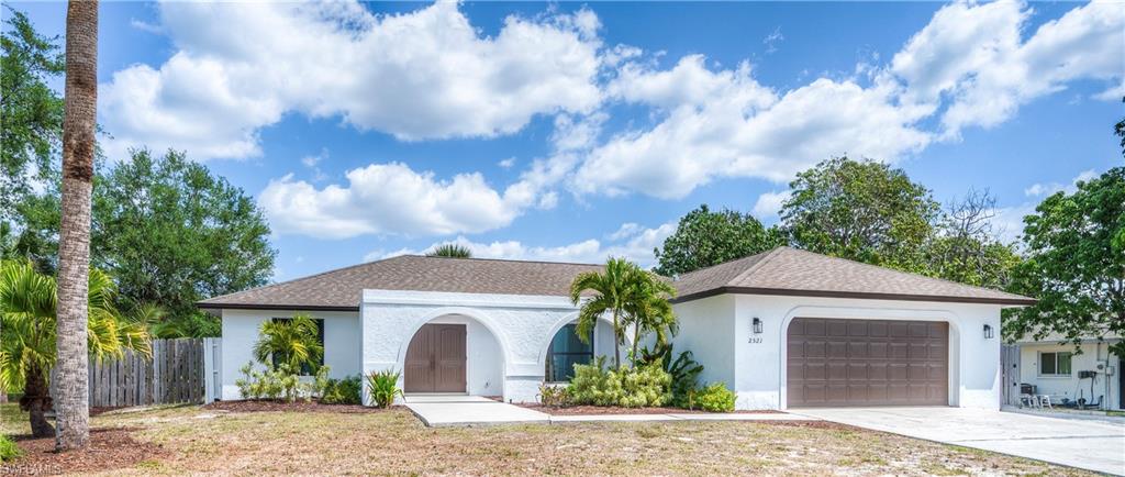 2521 Longboat DR