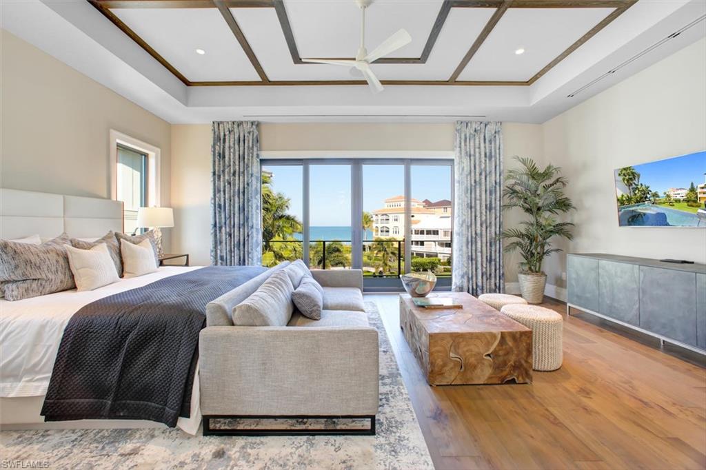 BAREFOOT BEACH - Residential