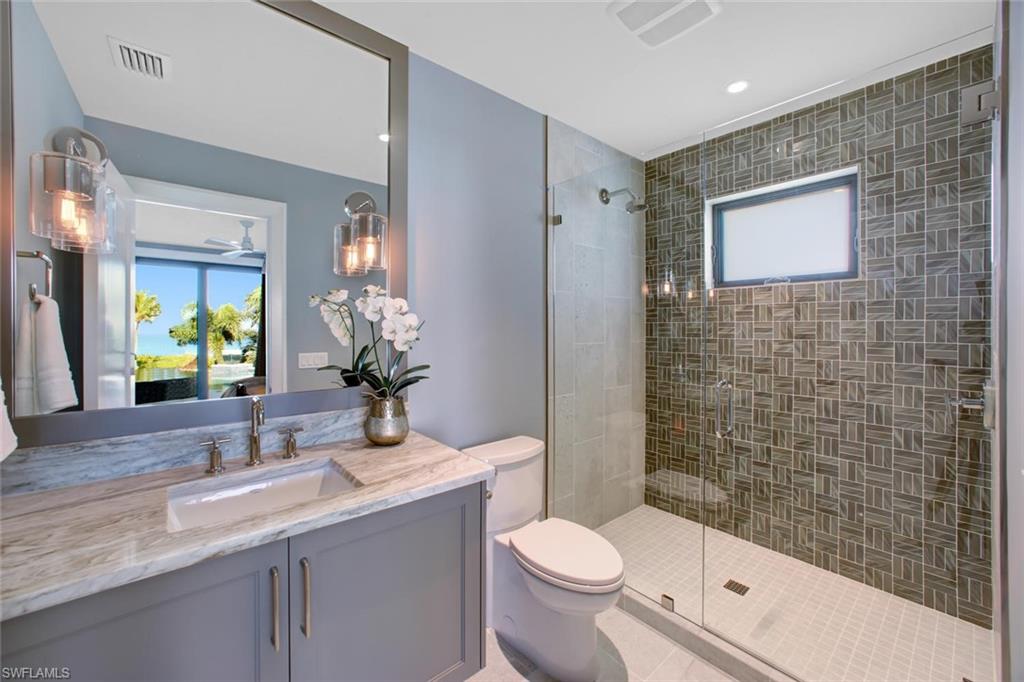 BAREFOOT BEACH - Residential