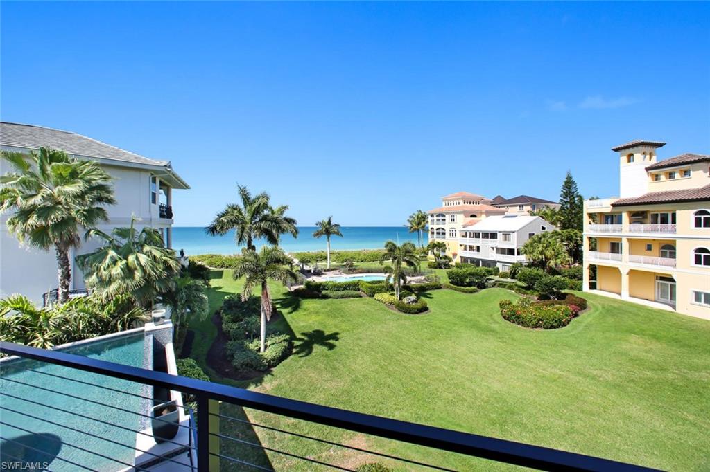 BAREFOOT BEACH - Residential