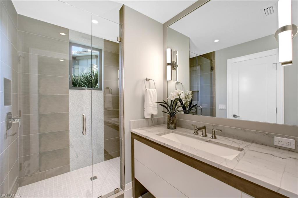 BAREFOOT BEACH - Residential