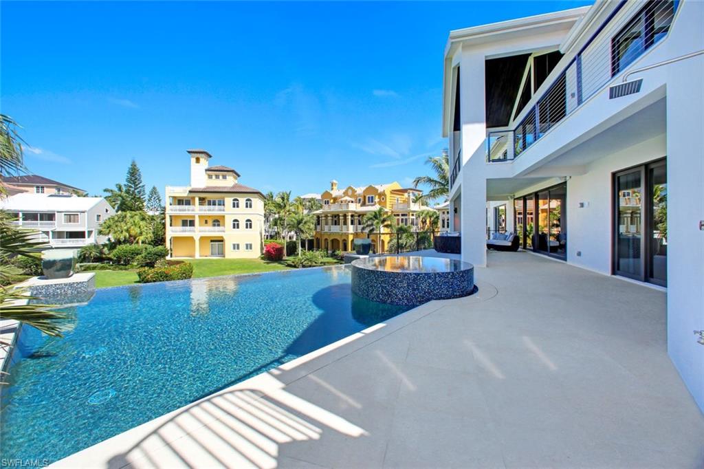 BAREFOOT BEACH - Residential