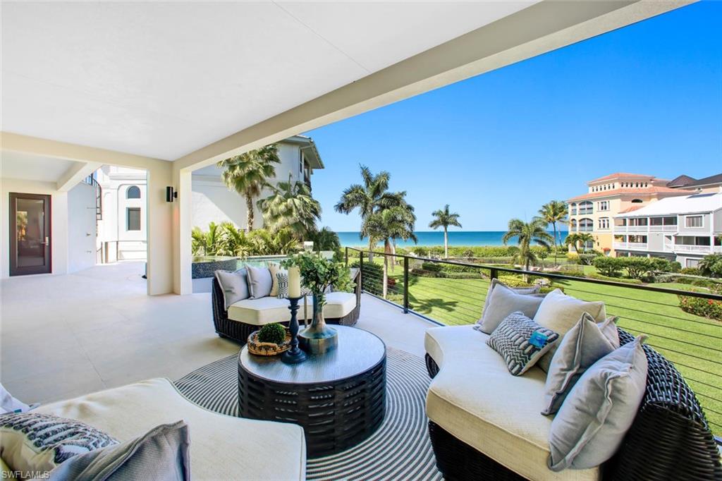 BAREFOOT BEACH - Residential