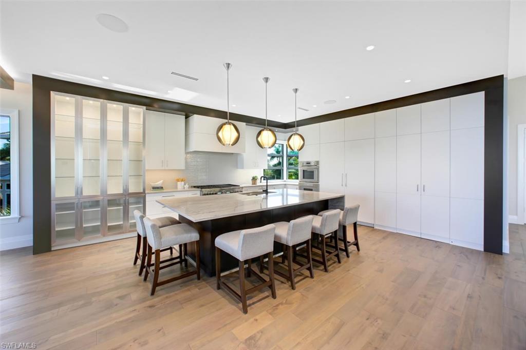 BAREFOOT BEACH - Residential