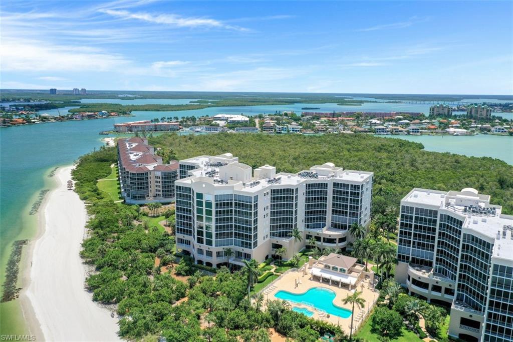 ROYAL MARCO POINT - Residential