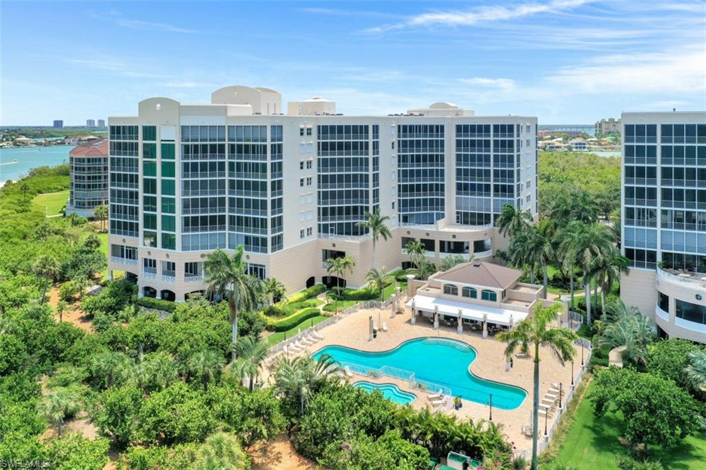 ROYAL MARCO POINT - Residential